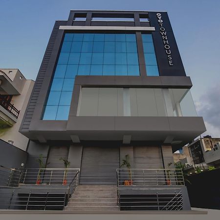 Townhouse 207 Hotel Downtown My Stay Jaipur Bagian luar foto
