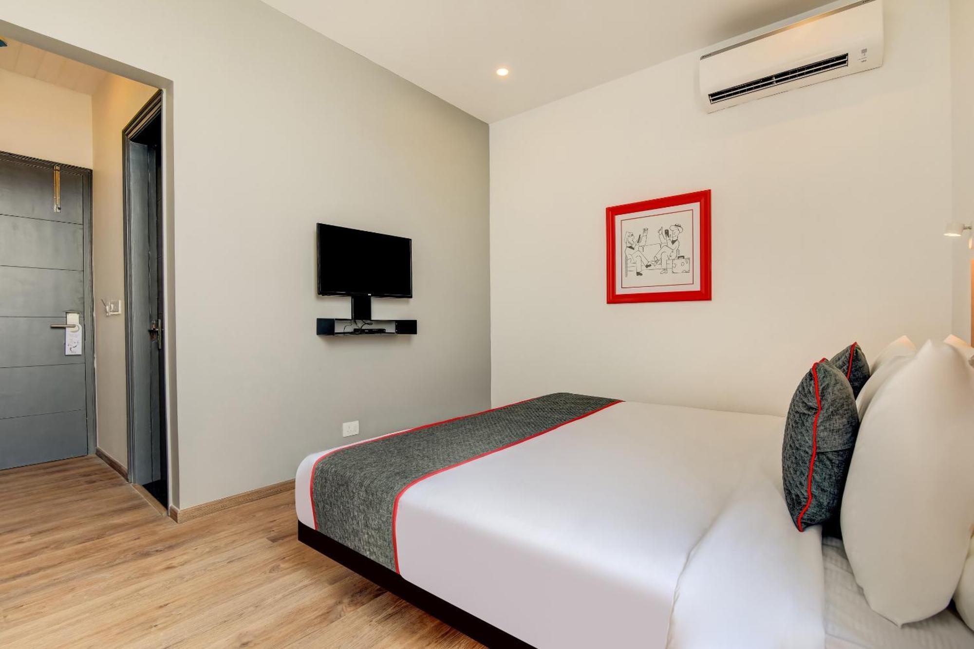 Townhouse 207 Hotel Downtown My Stay Jaipur Bagian luar foto