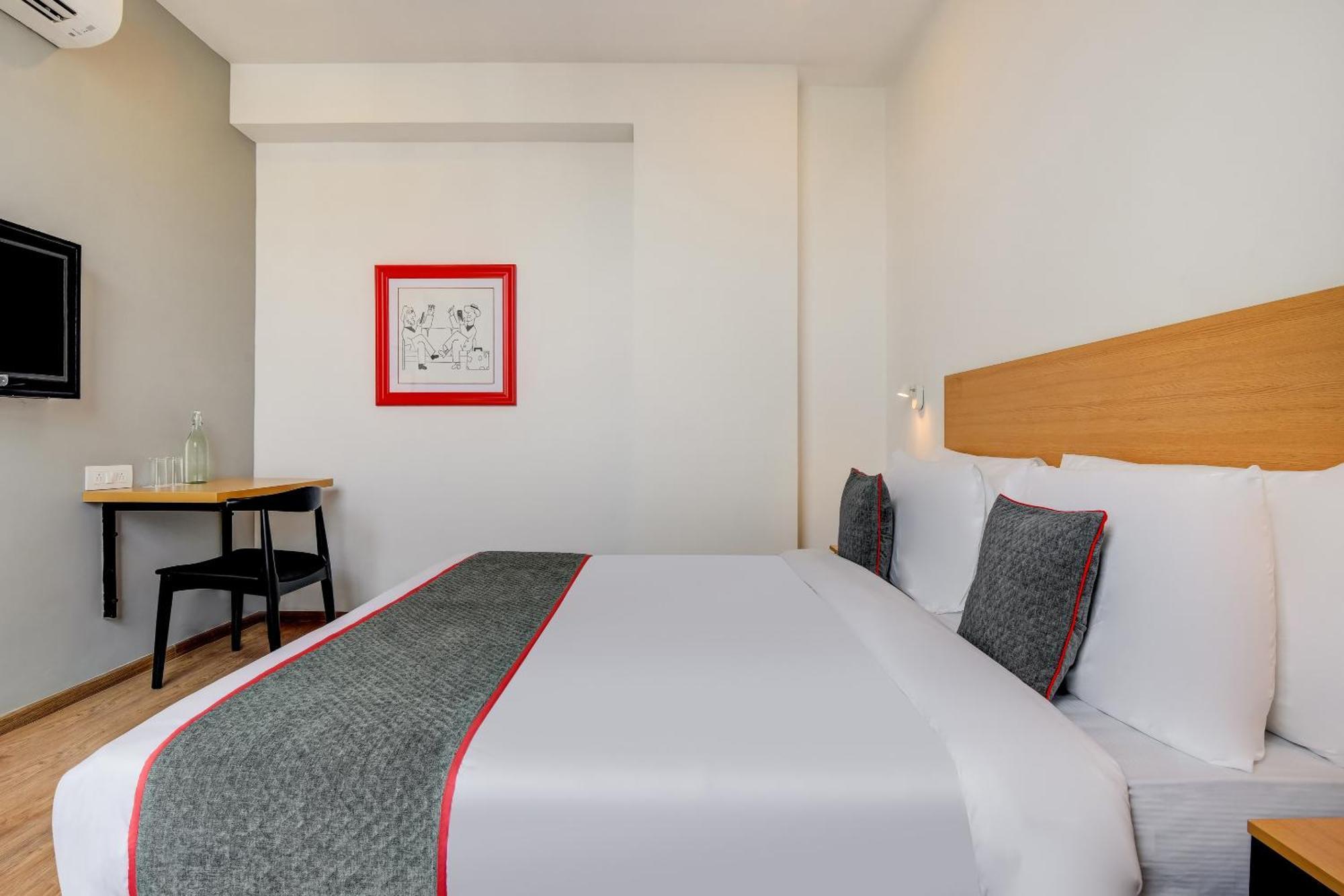 Townhouse 207 Hotel Downtown My Stay Jaipur Bagian luar foto