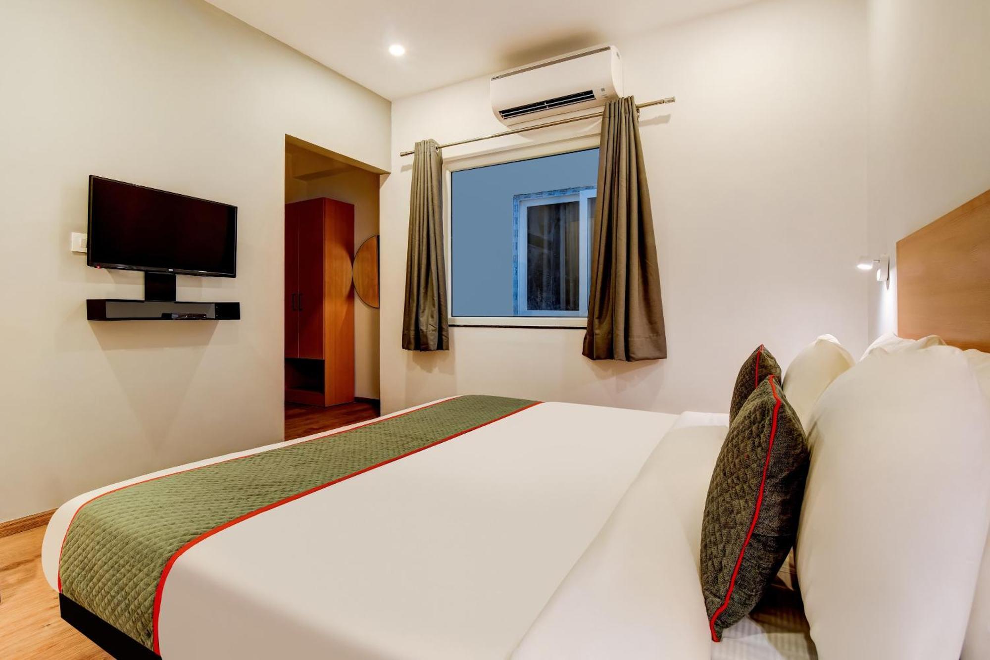 Townhouse 207 Hotel Downtown My Stay Jaipur Bagian luar foto
