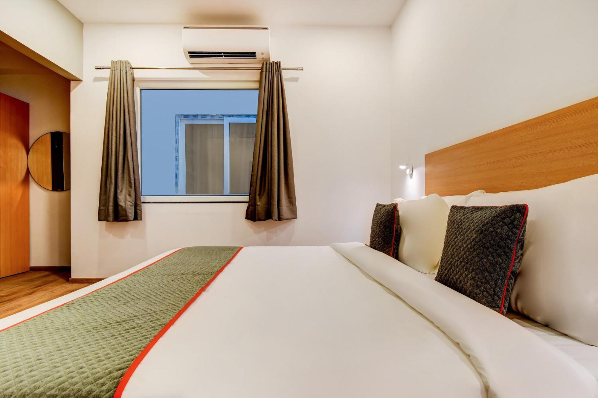Townhouse 207 Hotel Downtown My Stay Jaipur Bagian luar foto