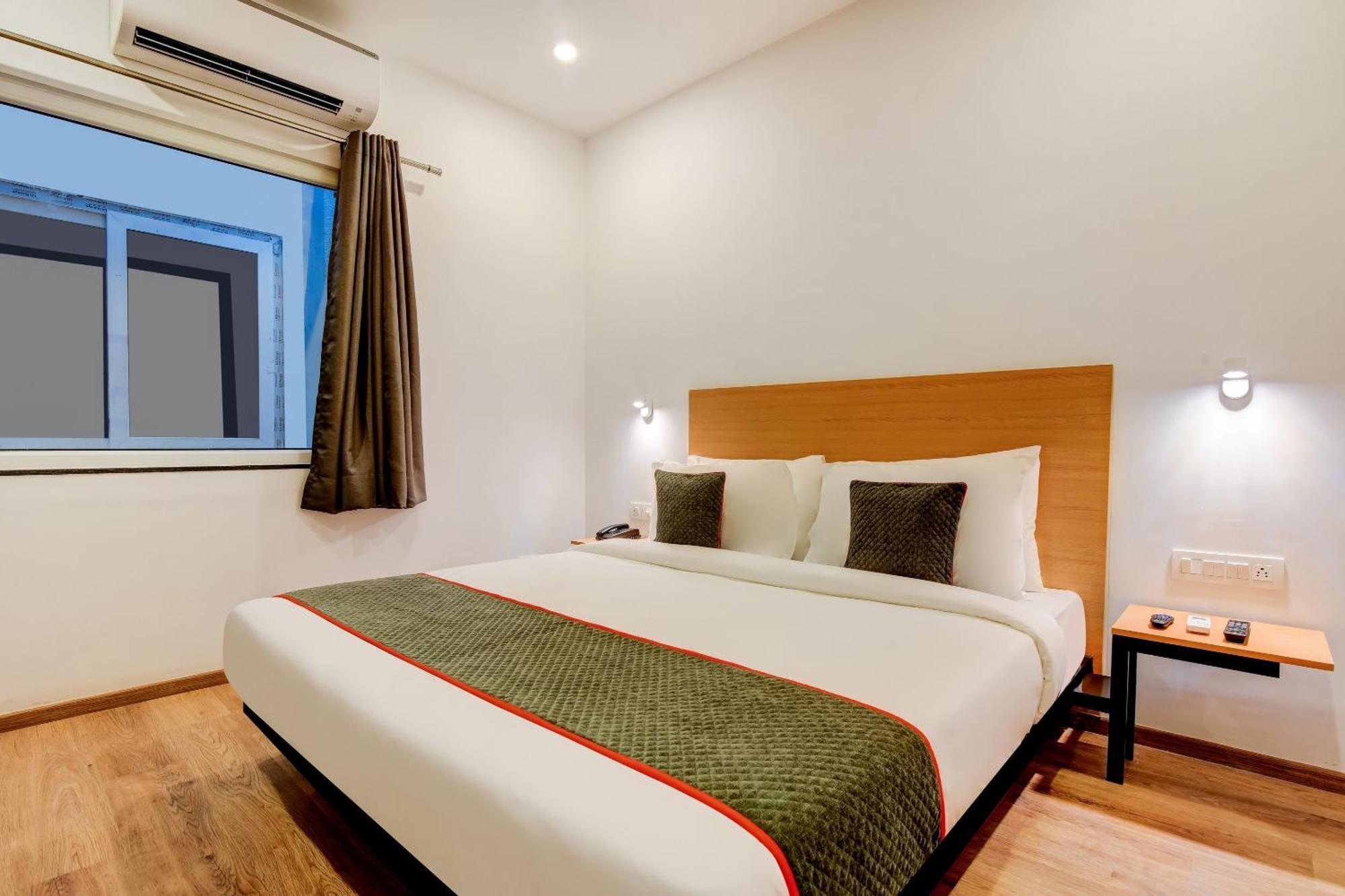 Townhouse 207 Hotel Downtown My Stay Jaipur Bagian luar foto